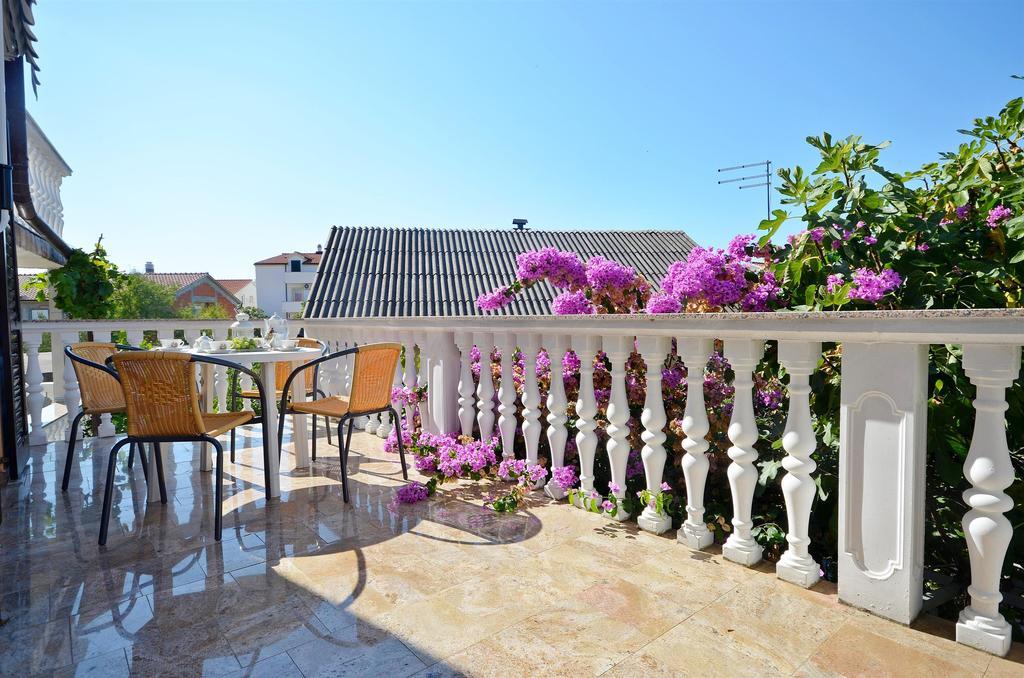 Apartments Miljenka Vodice Extérieur photo